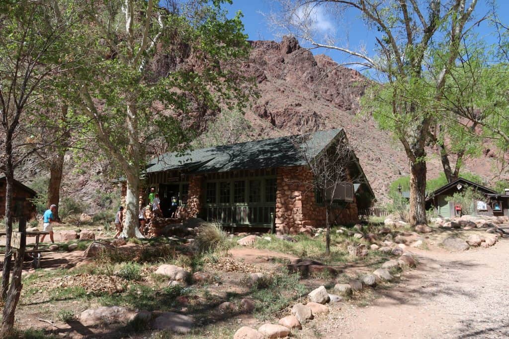 Hike-In Lodges: Phantom Ranch